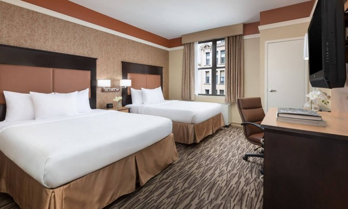Koreatown Hotel | Comfort and Convenience! 2 Relaxing Units, Short Drive to the Statue of Liberty!