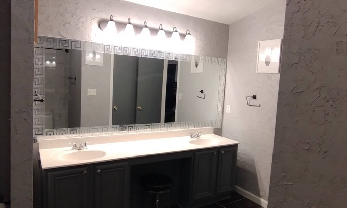 Church Street House | Comfort and Convenience!