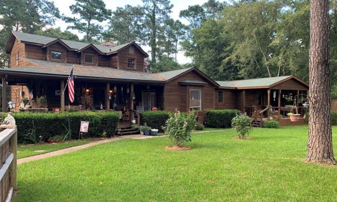 Magnolia House | Comfort and Serenity.Long Term Stays Considered.
