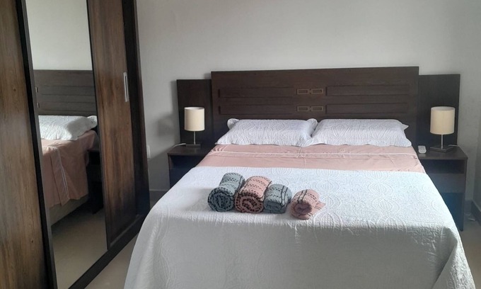 Sao Jose House | Comfort and Style Master Ebony I