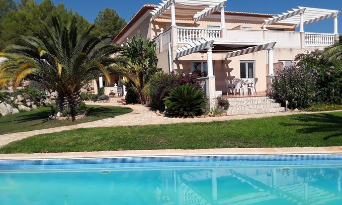Lliber Apartment | Comfort apartment with terrace by the pool