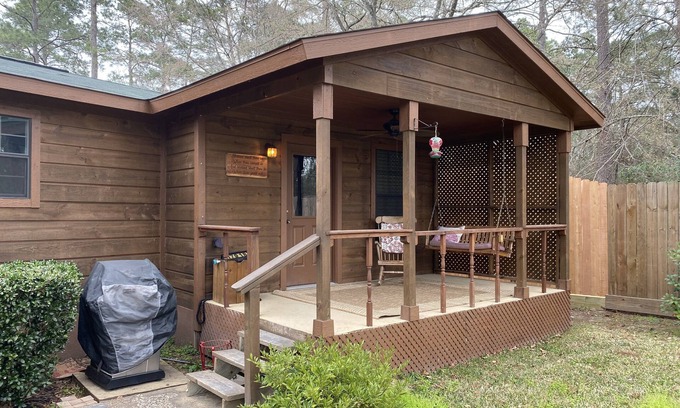 Magnolia House | Comfort & Charm.Long Term Stays Considered.