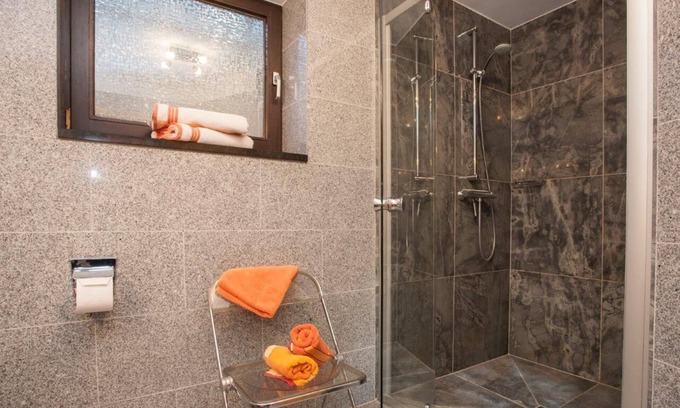 Neuastenberg Apartment | Comfortable 5-star apartment near the ski area