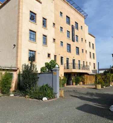 Kiserian Hotel | COMFORT E SUITES