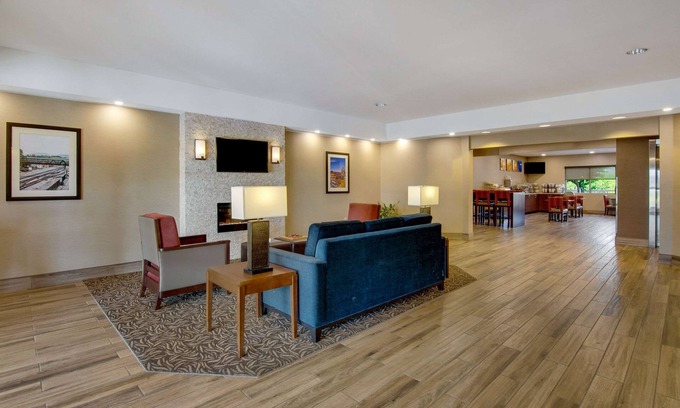Roanoke Hotel | Comfort Inn Airport