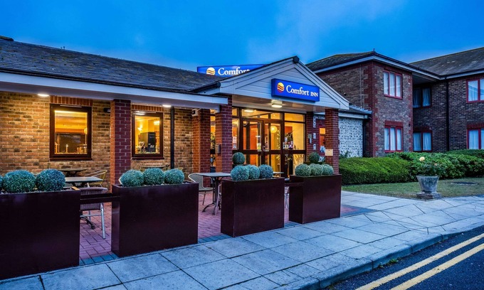 Ford Hotel | Comfort Inn Arundel