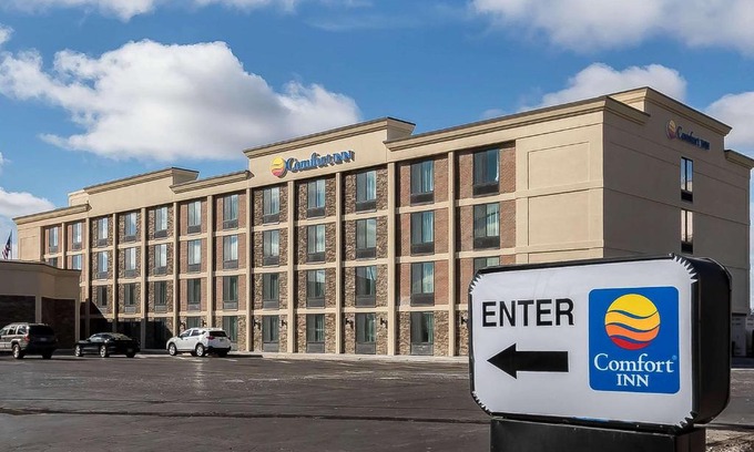 Bay City Hotel | Comfort Inn Bay City - Riverfront