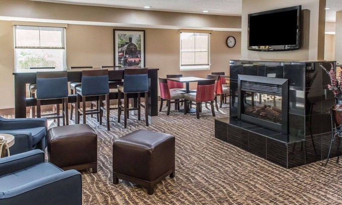 Rostraver Hotel | Comfort Inn Belle Vernon