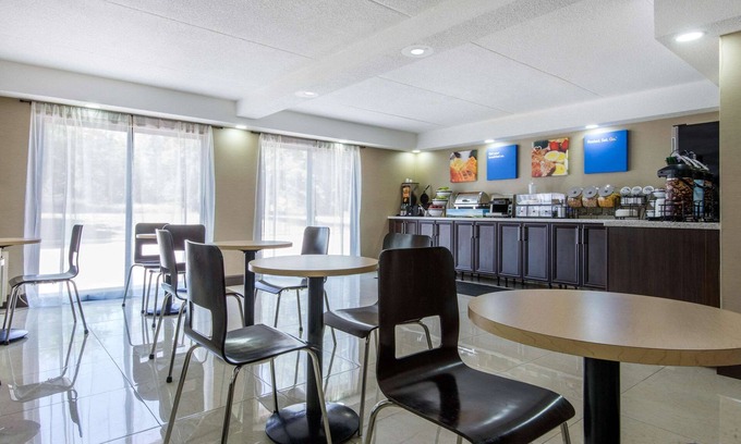 North Bay Hotel | Comfort Inn