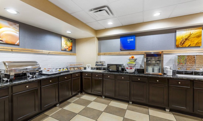 Richfield Hotel | Comfort Inn, Cleveland South - Richfield