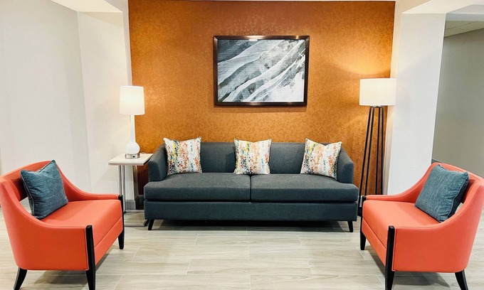Emporia Hotel | Comfort Inn Emporia