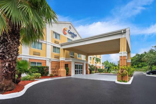 Fort Myers Hotel | Comfort Inn Fort Myers Northeast