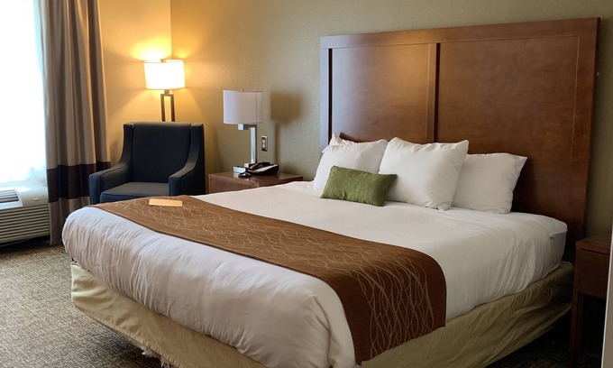 Franklin Hotel | Comfort Inn Franklin Highway 96