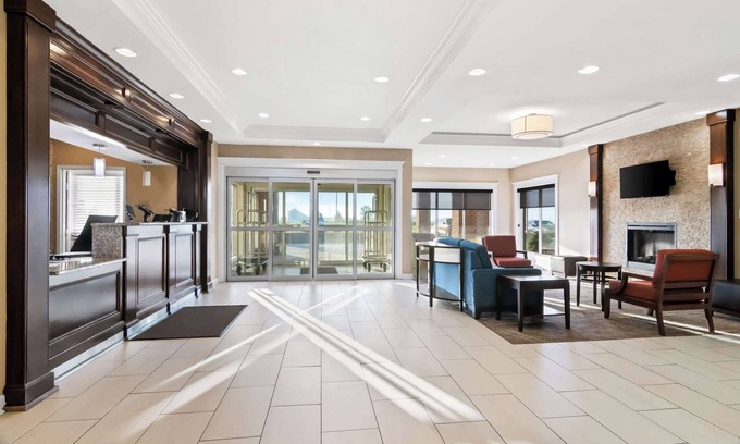 Eagle Creek Hotel | Comfort Inn Hebron-Lowell Area