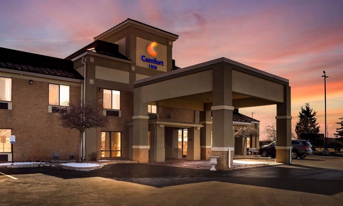 Huntington Hotel | Comfort Inn Huntington Near University