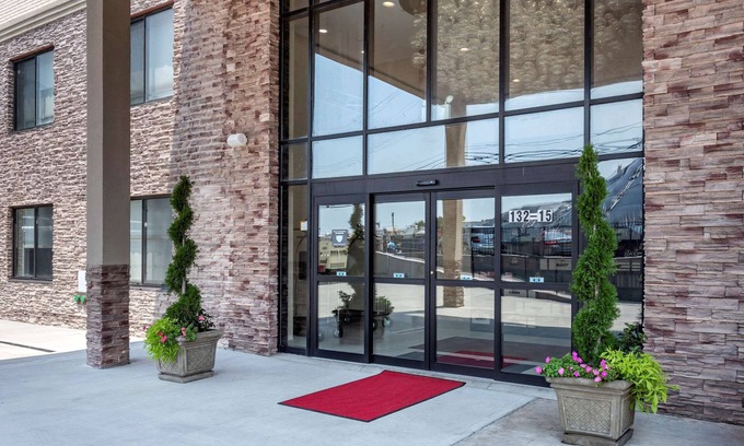 Queens Hotel | Comfort Inn JFK Airport