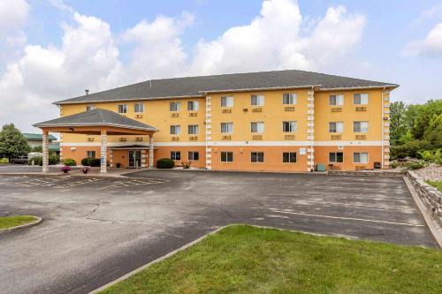 Muscatine Hotel | Comfort Inn Muscatine near Hwy 61