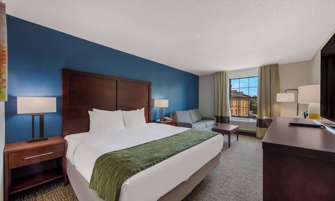 Central Newport News Hotel | Comfort Inn Newport News - Hampton I-64
