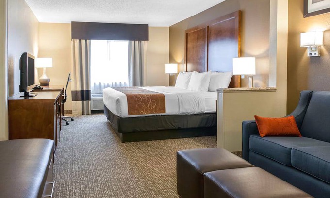 Northeast Heights Hotel | Comfort Inn & Suites Alameda at Albuquerque Balloon Fiesta Park