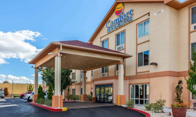 Reno Hotel | Comfort Inn & Suites Airport Convention Center