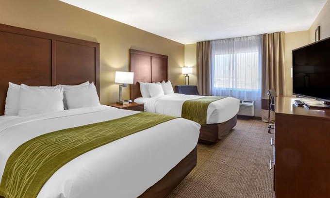 Northeast Heights Hotel | Comfort Inn & Suites Alameda at Albuquerque Balloon Fiesta Park