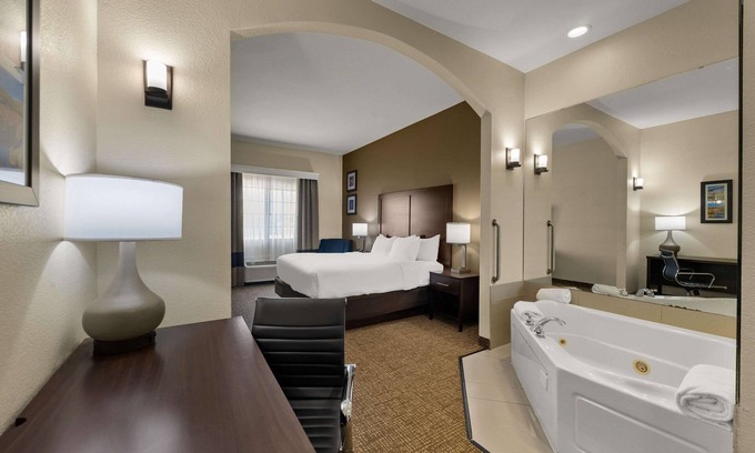 Atoka Hotel | Comfort Inn & Suites Atoka