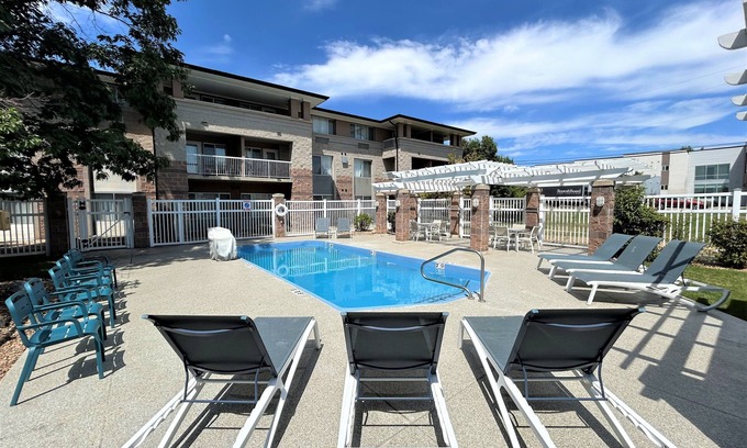 Dakota Ridge - Northbriar Hotel | Comfort Inn & Suites Boulder