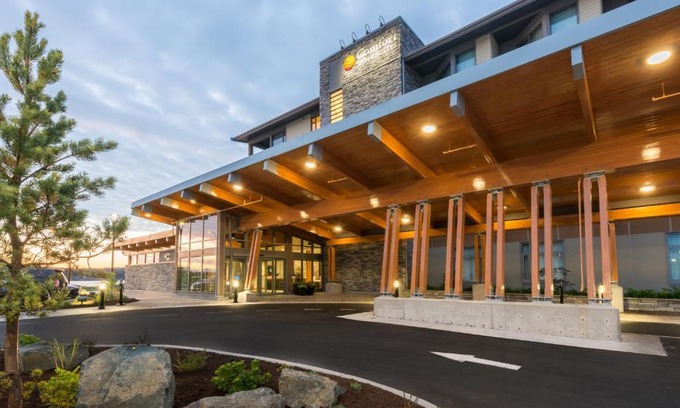Campbell River Hotel | Comfort Inn & Suites