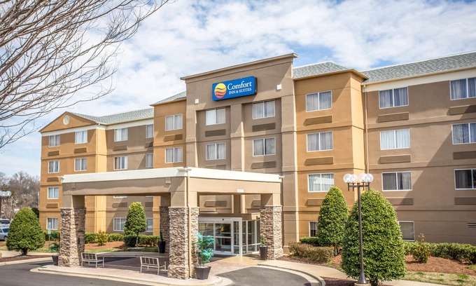 Kannapolis Hotel | Comfort Inn & Suites Kannapolis - Concord