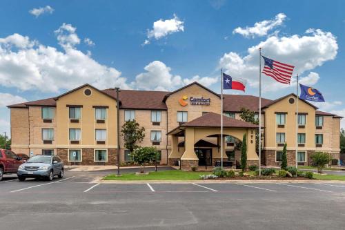 South Arlington Hotel | Comfort Inn & Suites Mansfield