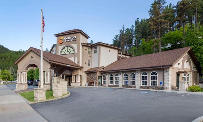 Keystone Hotel | Comfort Inn & Suites Mt Rushmore