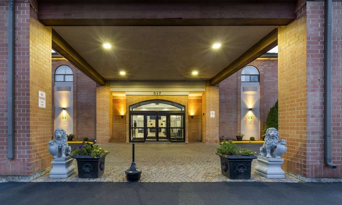 Mundelein Hotel | Comfort Inn & Suites Mundelein-Vernon Hills