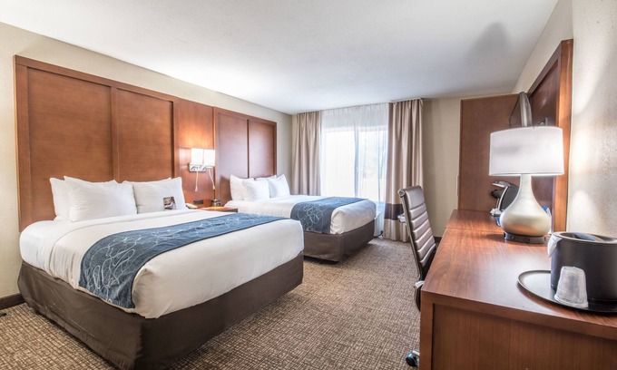 Pinetop-Lakeside Hotel | Comfort Inn & Suites Pinetop Show Low