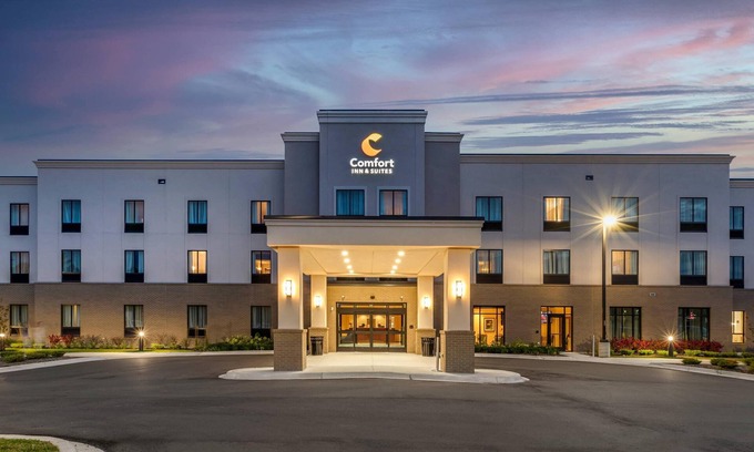 Drayton Plains Hotel | Comfort Inn & Suites