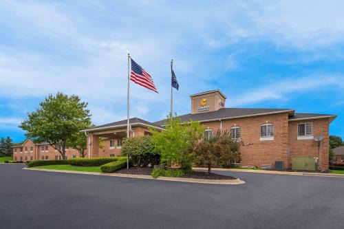 Fenton Hotel | Comfort Inn & Suites