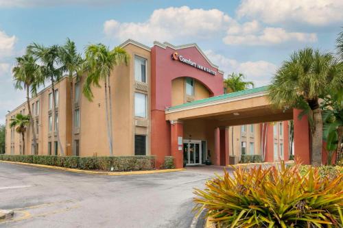 North Lauderdale Hotel | Comfort Inn & Suites Fort Lauderdale West Turnpike