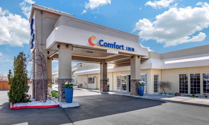 Altamont Hotel | Comfort Inn & Suites