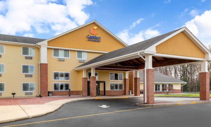 Milford Hotel | Comfort Inn & Suites