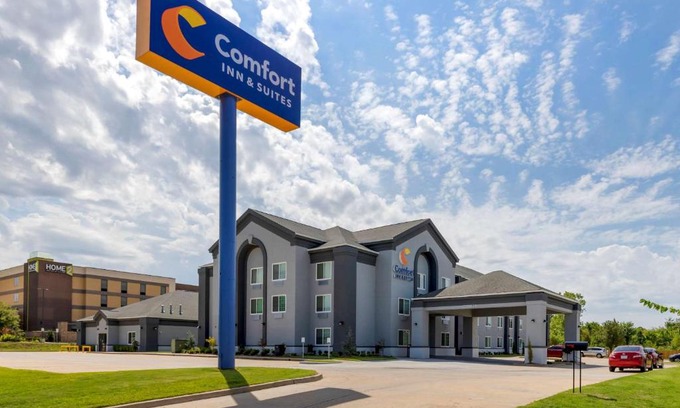 Muskogee Hotel | Comfort Inn & Suites