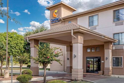 Seguin Hotel | Comfort Inn & Suites