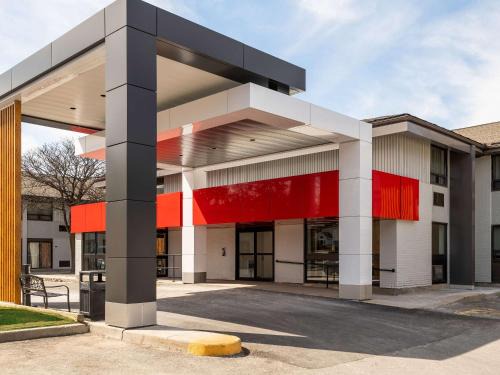 Ottawa Division Hotel | Comfort Inn West
