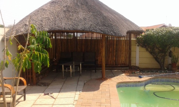 Francistown House | Comfort Palace Guest House Francistown