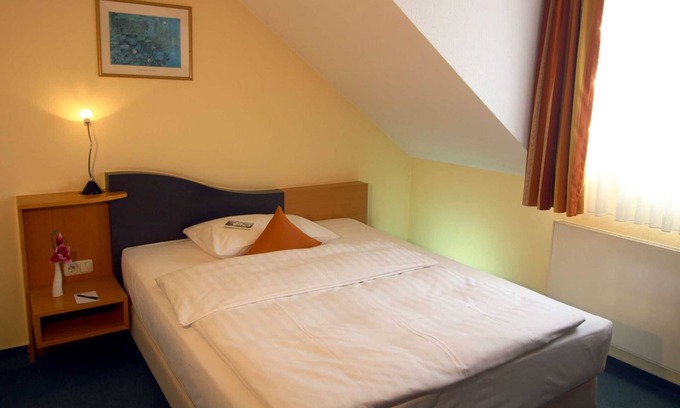 Linderbach House | Comfort single room - H + Hotel Erfurt