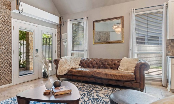 Forest Ridge Apartment | Comfort Stay near Dell Diamond & Kalahari