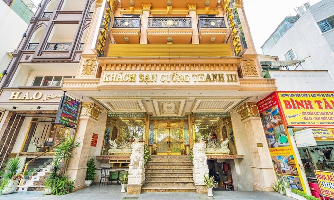 District 10 House | Comfort Stay Steps from Children’s Hospital 1