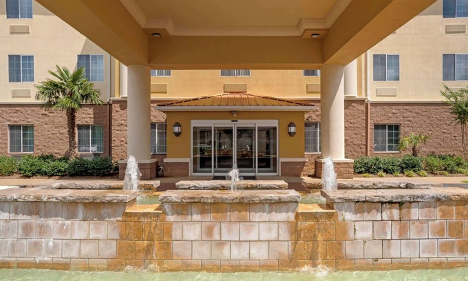 Alexandria Hotel | Comfort Suites Alexandria