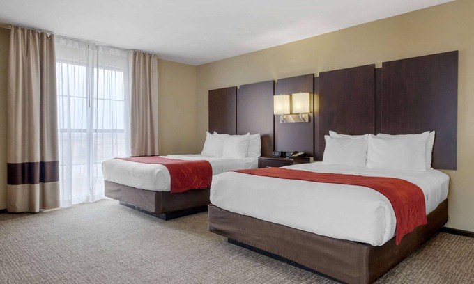 Worthington Hotel | Comfort Suites and Conference Center