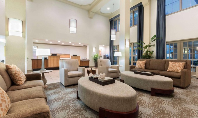 Westminster Hotel | Comfort Suites Baton Rouge South I-10