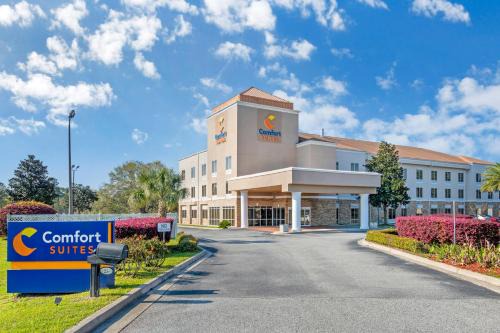 Brunswick Hotel | Comfort Suites Brunswick