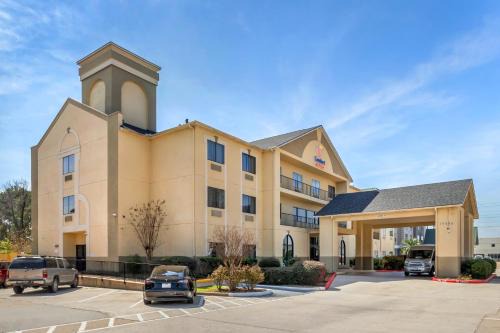 Houston Hotel | Comfort Suites Bush Intercontinental Airport